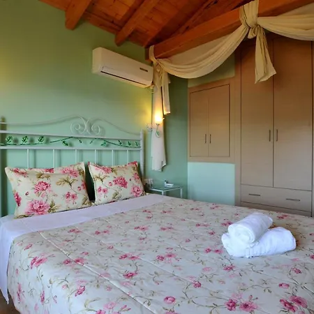 Vakantiehuis Theodora View Zeys
